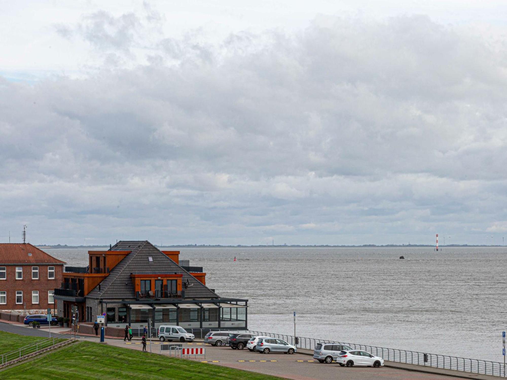 107-2 Neptun mit Meerblick Wilhelmshaven Cameră foto